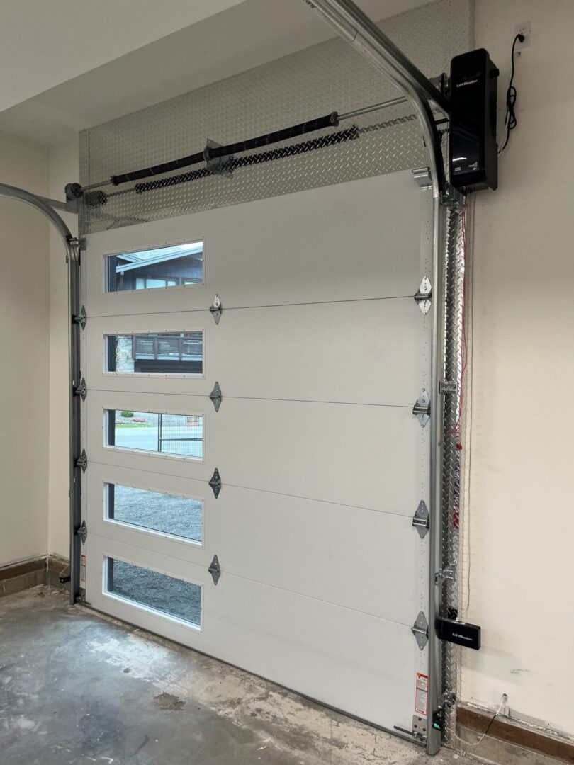 CHI - plank Door inside view